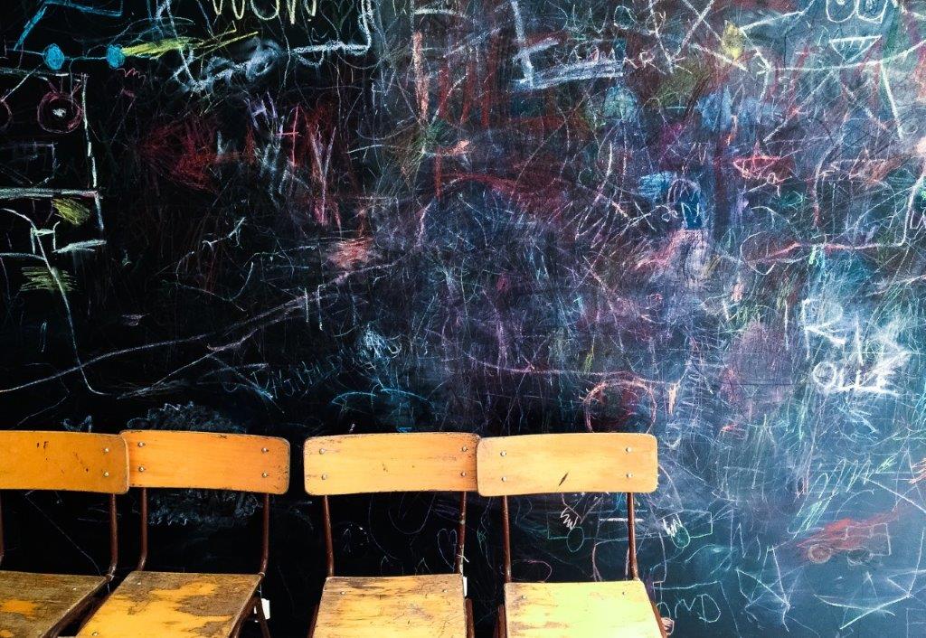 Mon parcours - chaises d'école